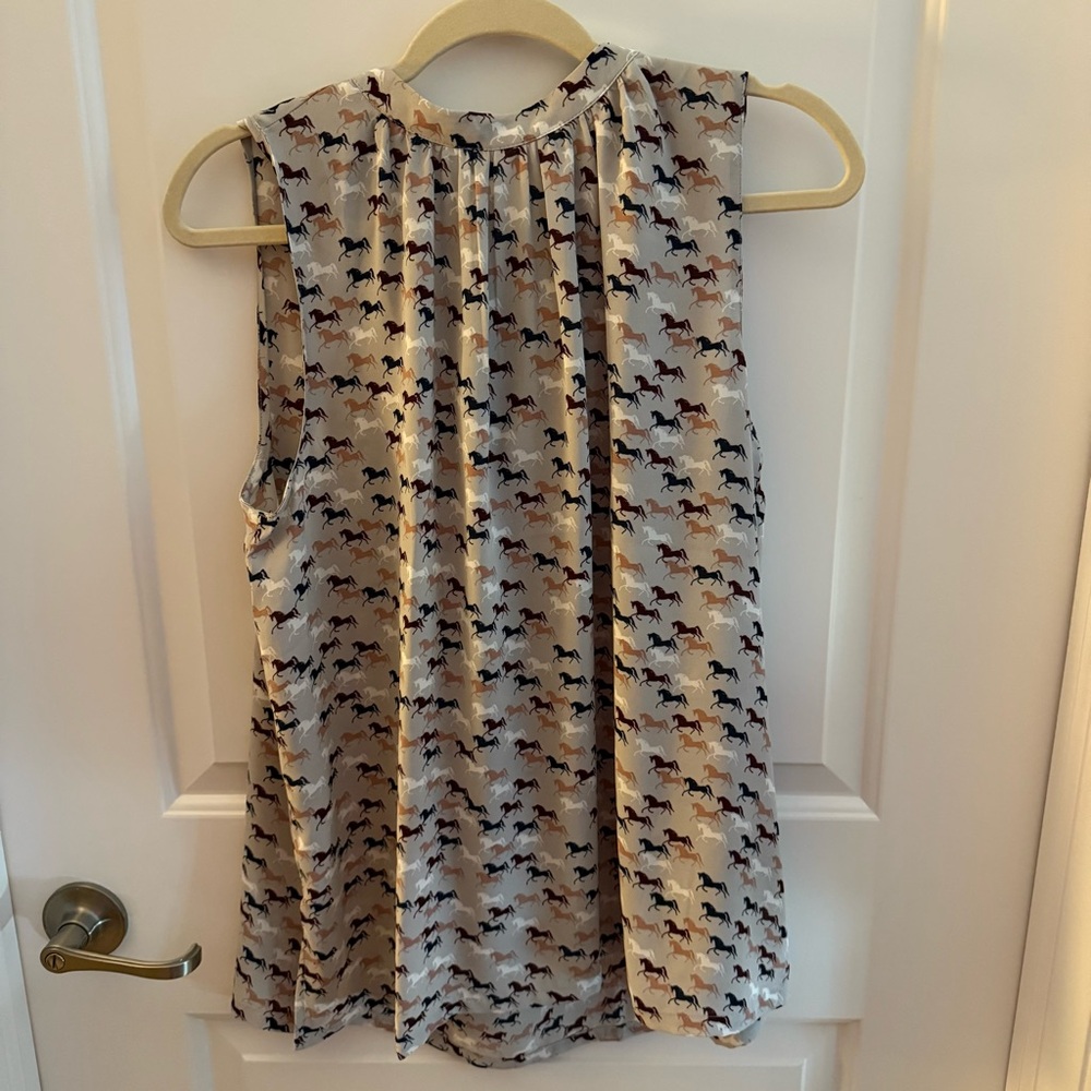 Loft Horse Print Sleeveless Blouse Size Large
